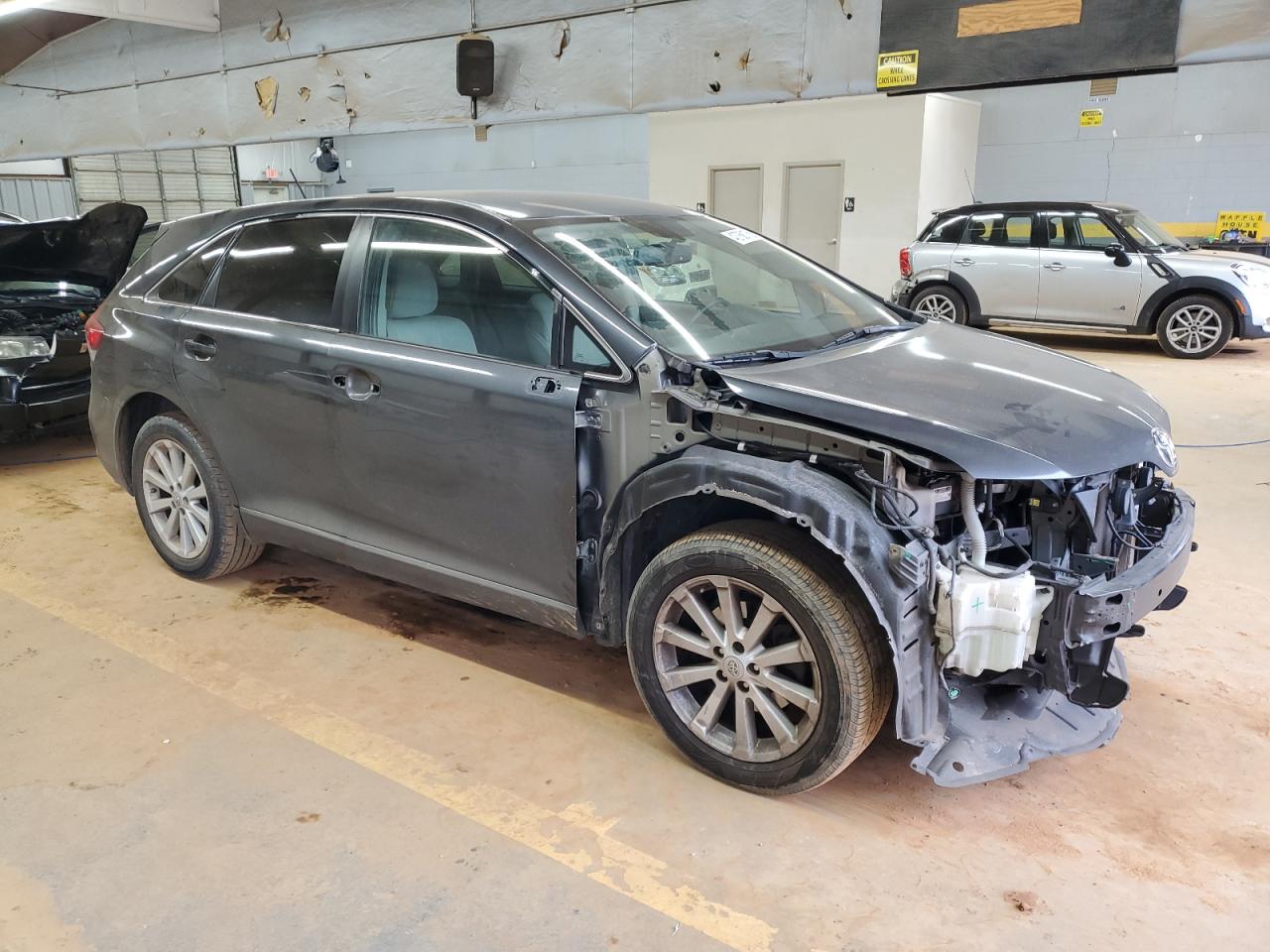 2010 Toyota Venza - Image 4
