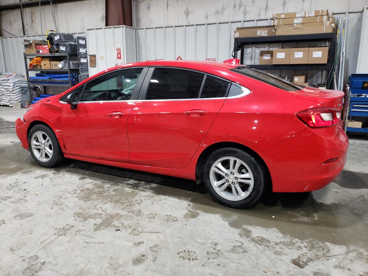 2018 Chevrolet Cruze - Image 2