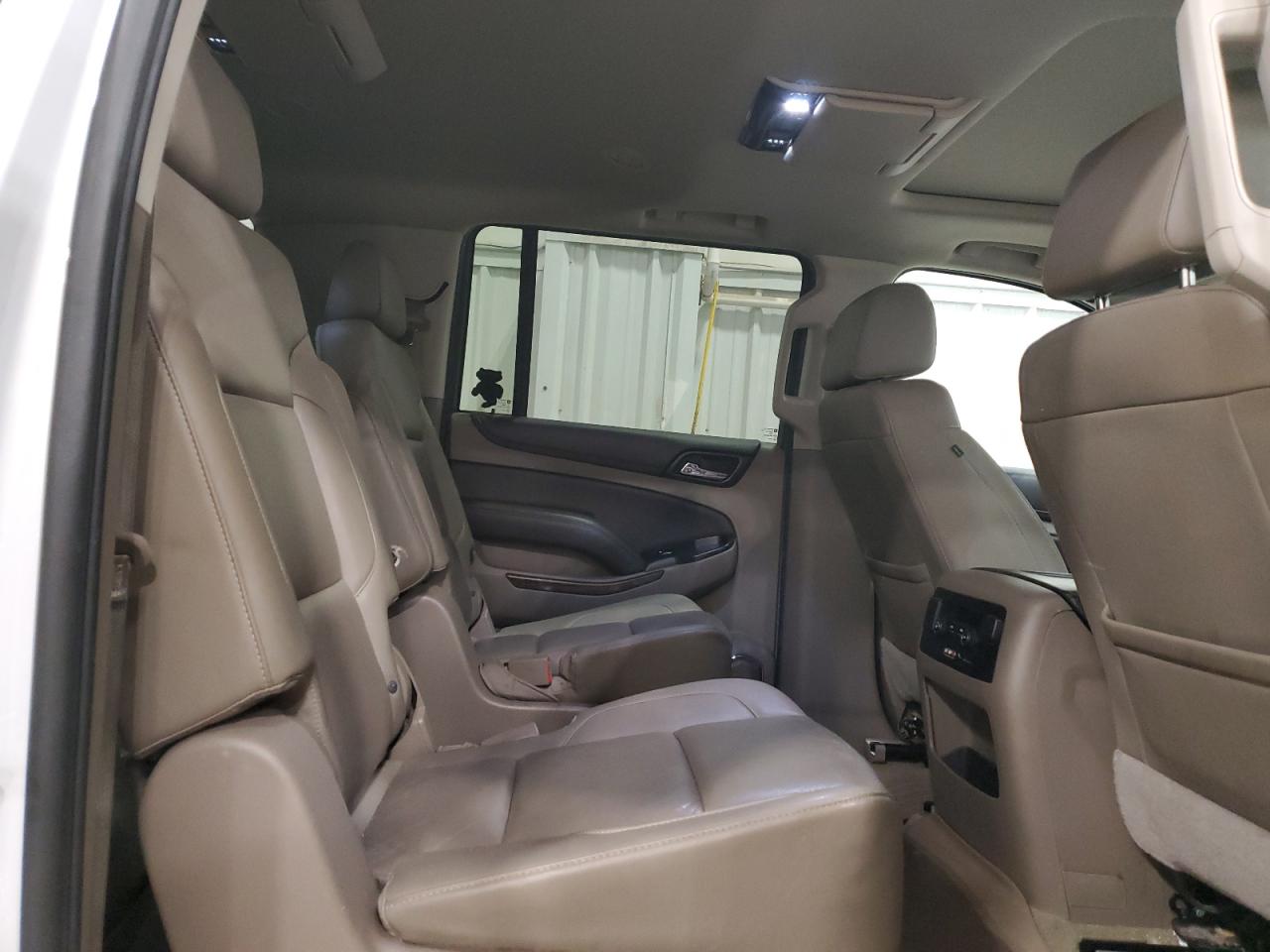 2016 Chevrolet Suburban - Image 11