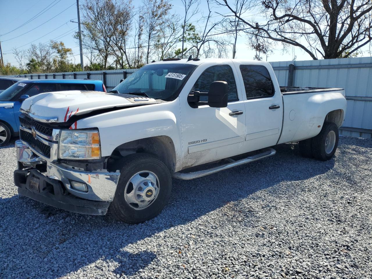 2013 Chevrolet Silverado - Image 1