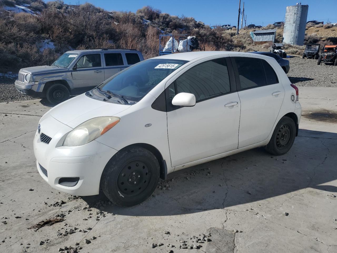 2009 Toyota Yaris - Image 1