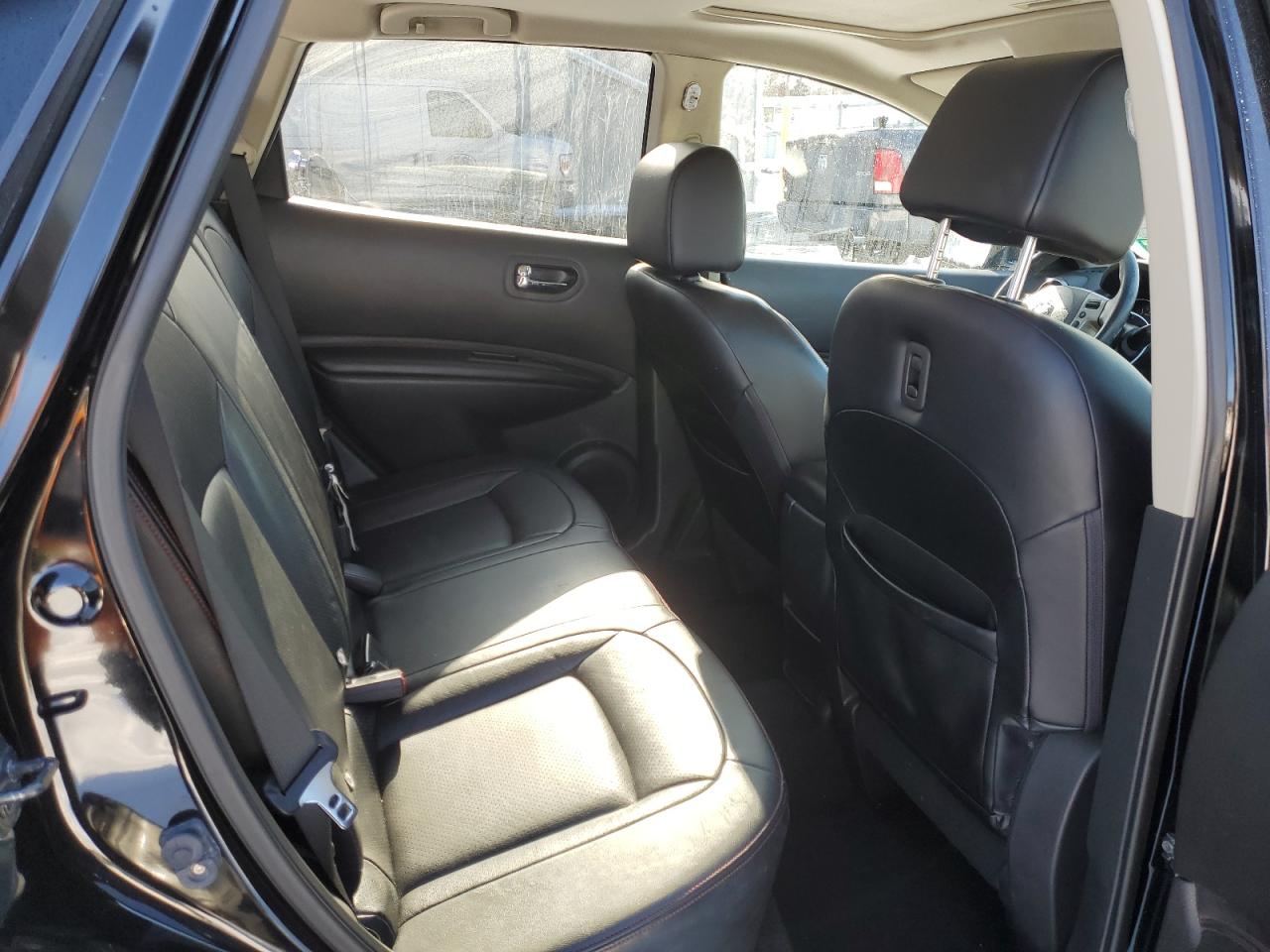 2012 Nissan Rogue - Image 11