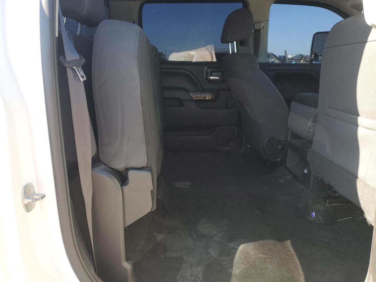 2017 GMC Sierra - Image 10