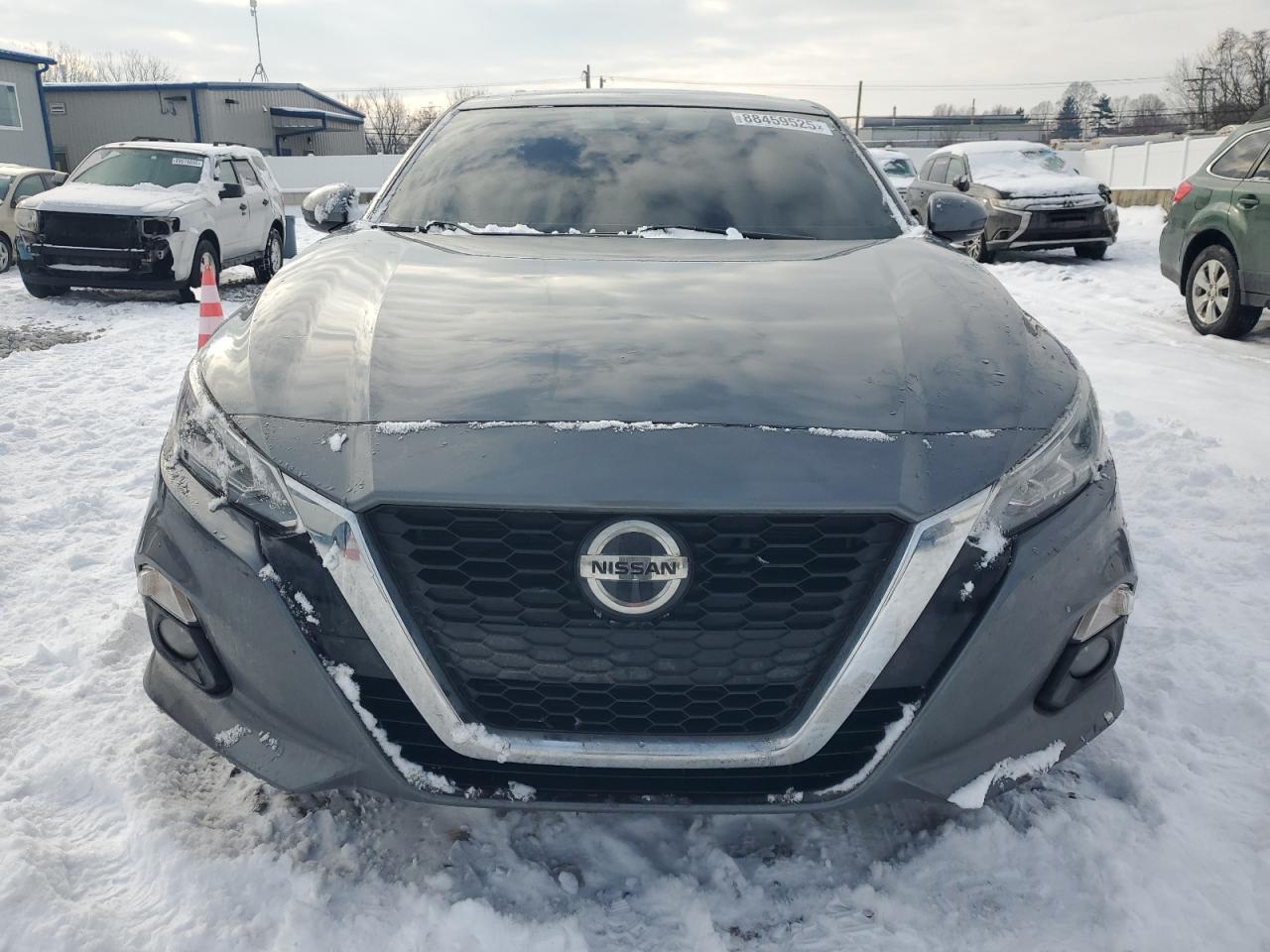 2020 Nissan Altima - Image 5