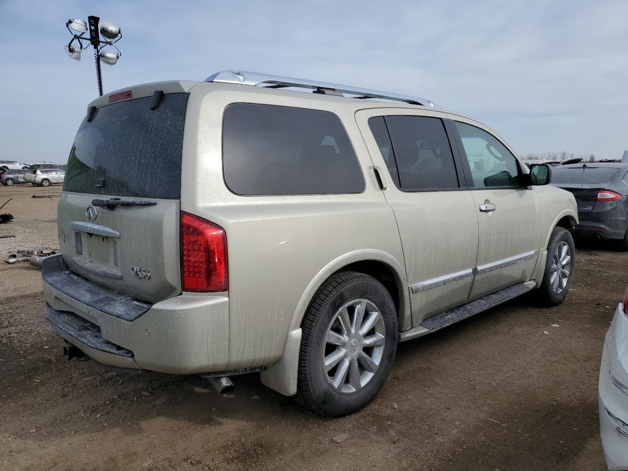 2008 Infiniti QX56 - Image 3