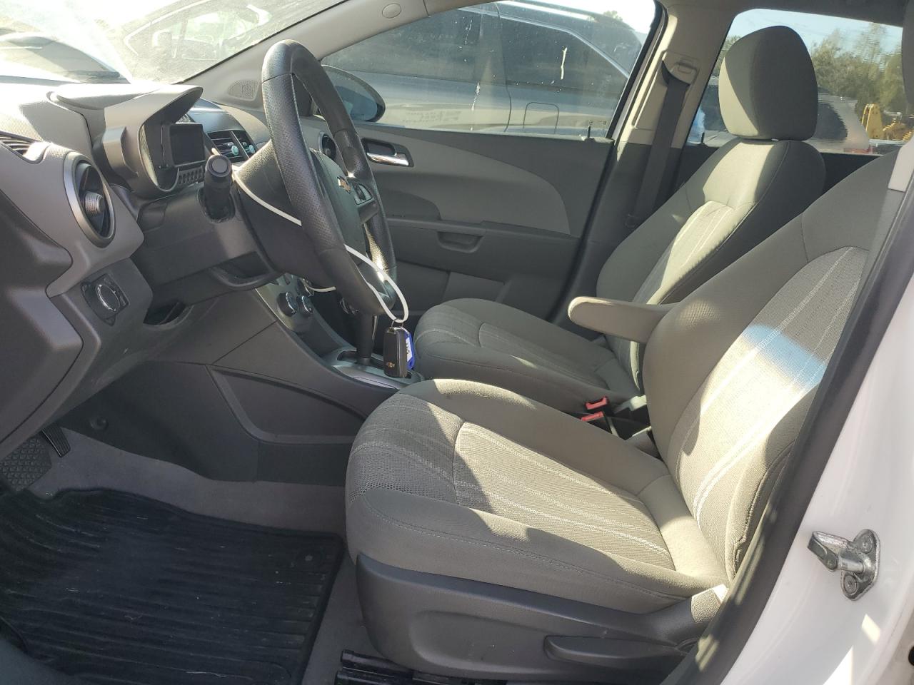 2016 Chevrolet Sonic - Image 7