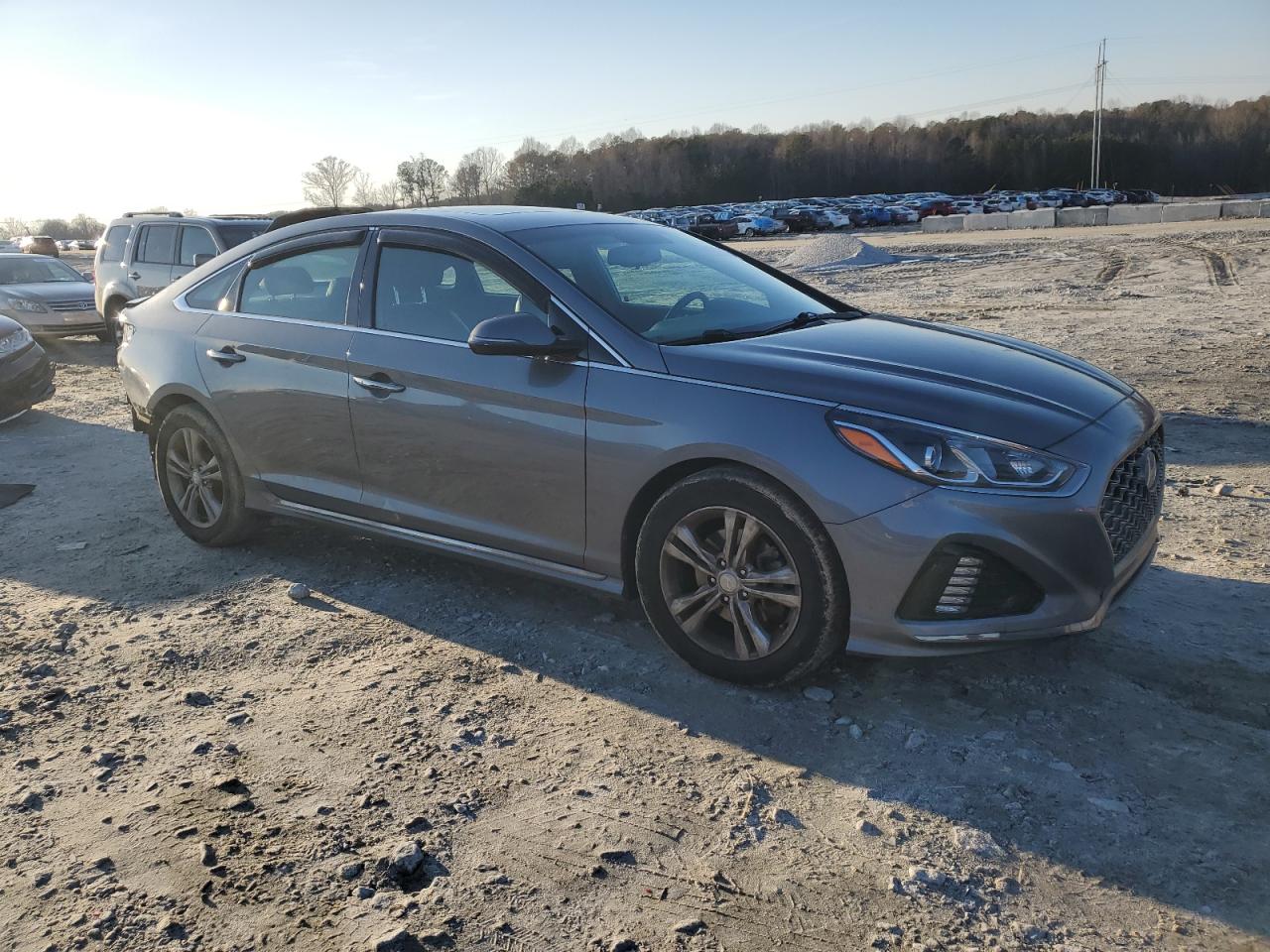 2018 Hyundai Sonata - Image 4