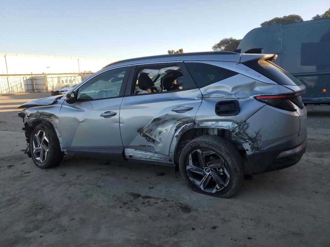 2024 Hyundai Tucson - Image 2