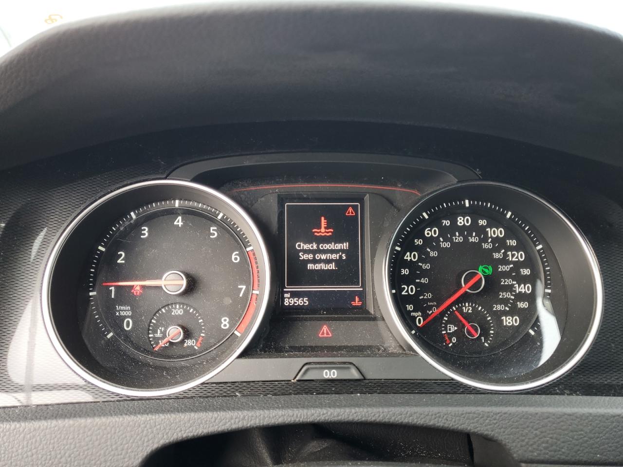 2016 Volkswagen GTI - Image 9