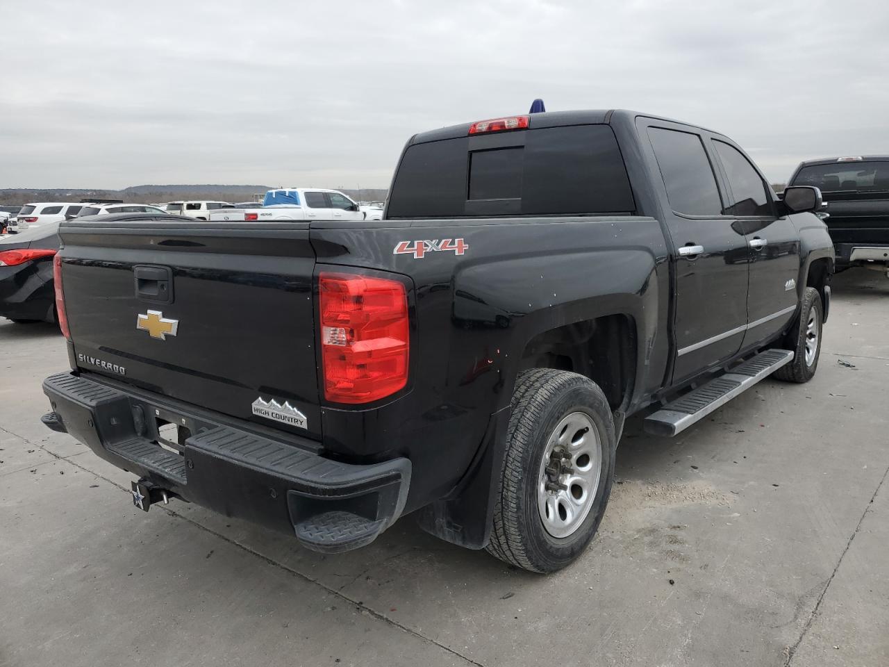 2014 Chevrolet Silverado - Image 3