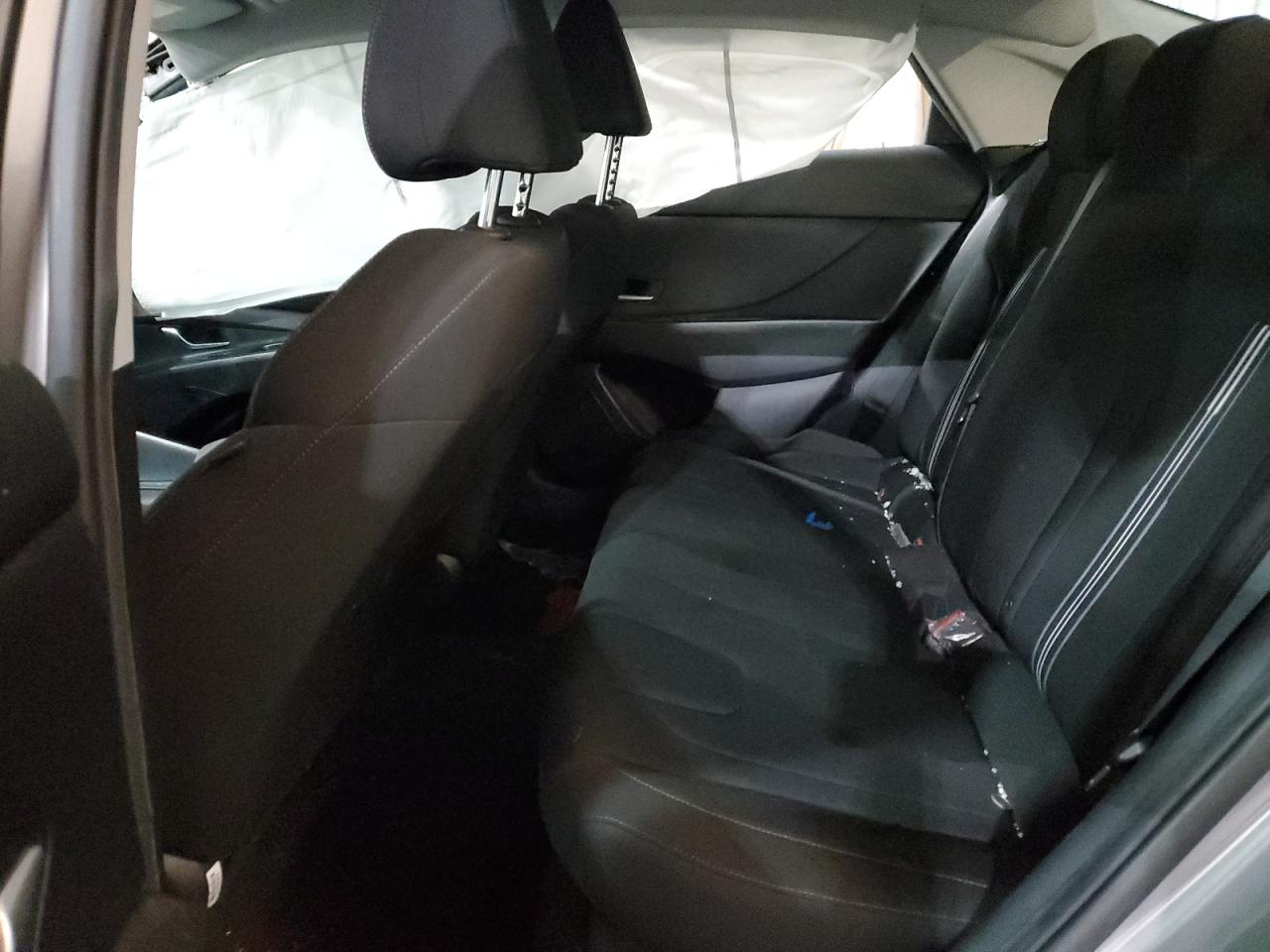 2021 Hyundai Elantra - Image 10