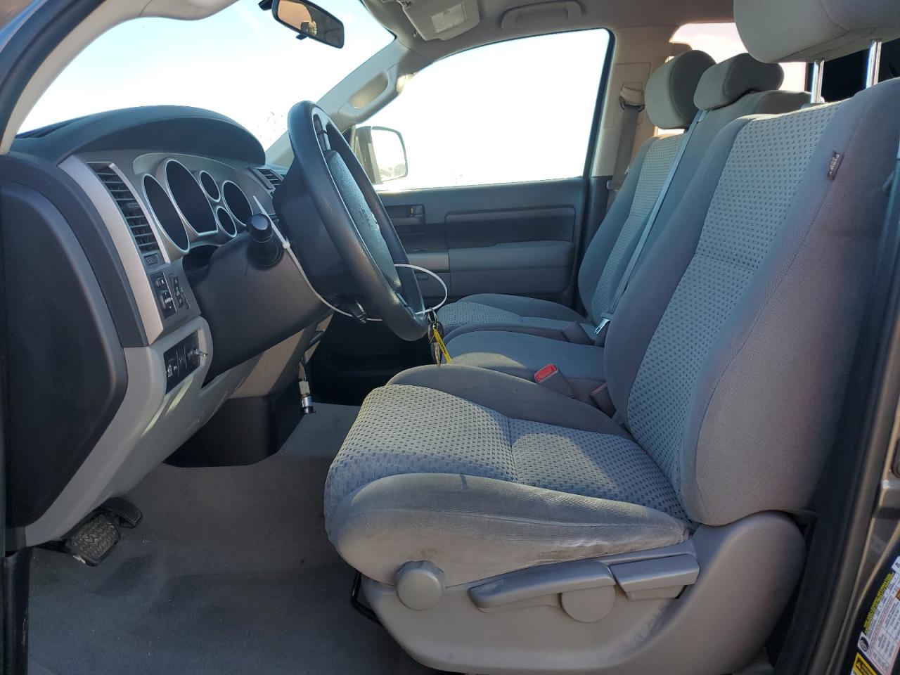 2010 Toyota Tundra - Image 7