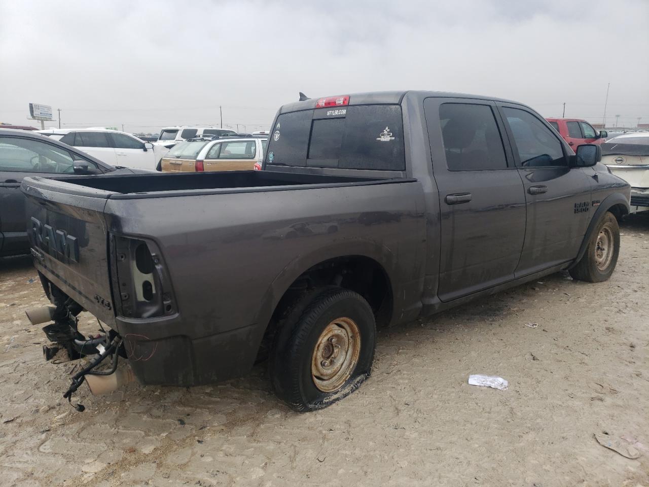 2018 RAM 1500 - Image 3
