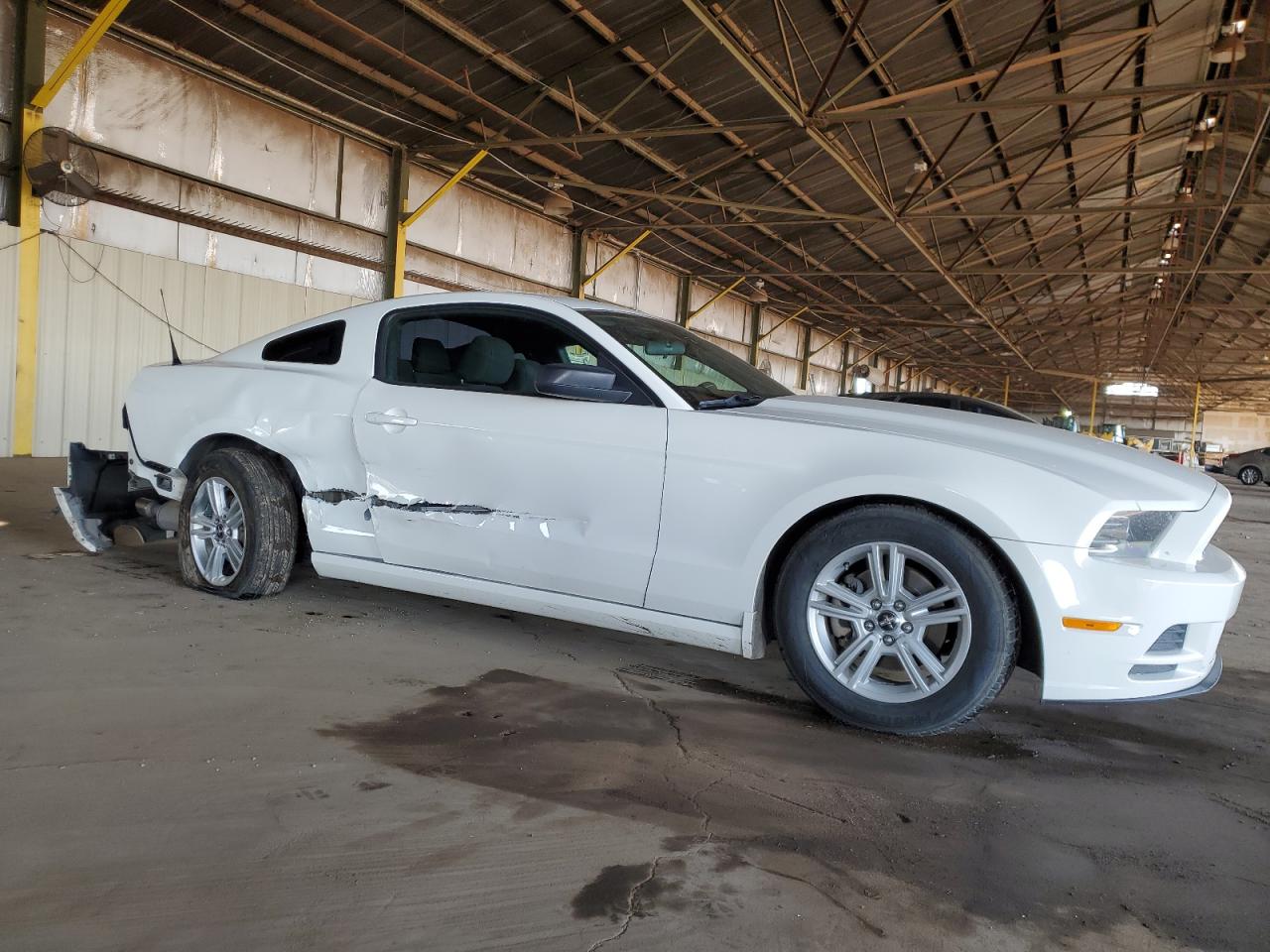 2013 Ford Mustang - Image 4