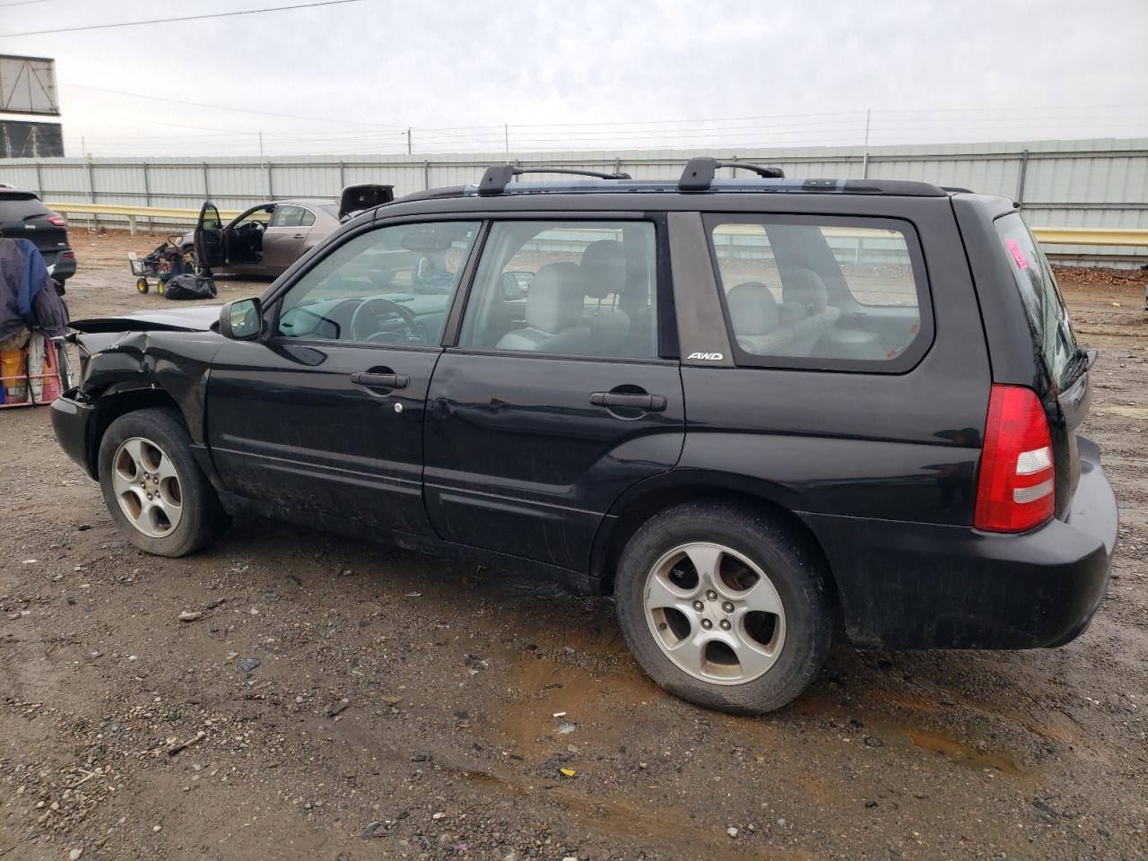 2004 Subaru Forester - Image 2