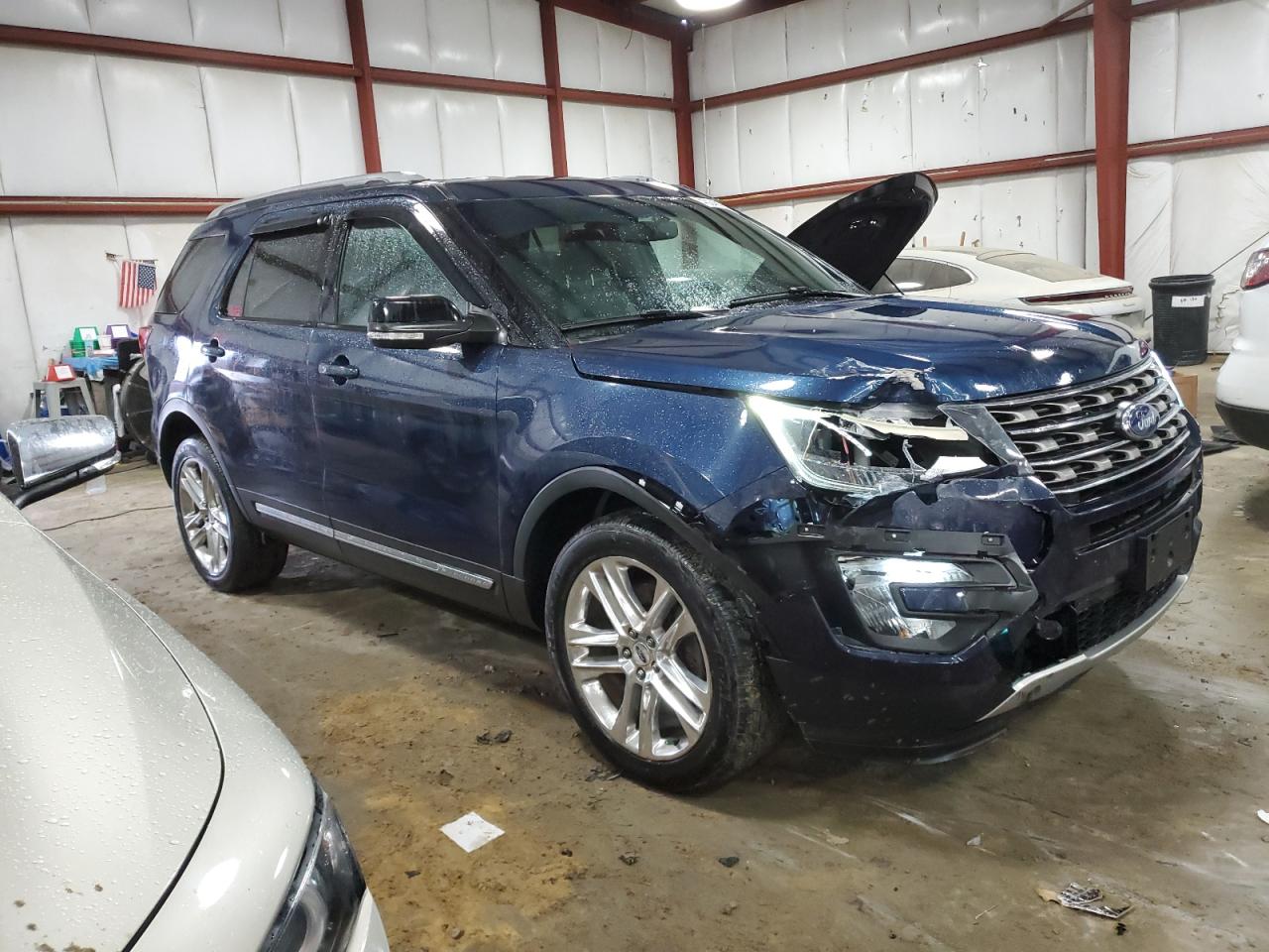 2017 Ford Explorer - Image 4