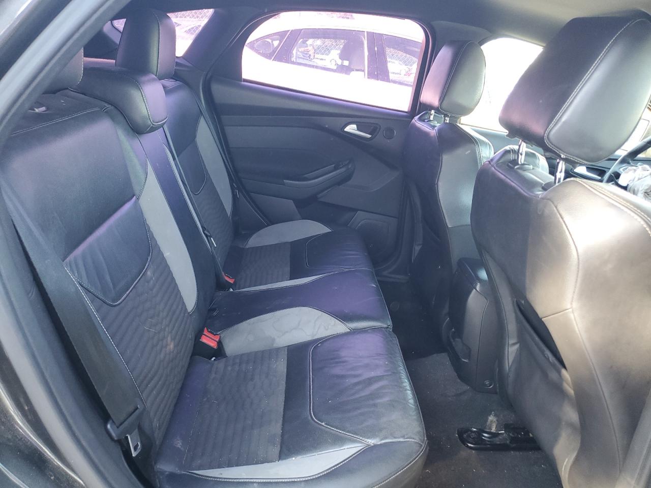 2015 Ford Focus - Image 10