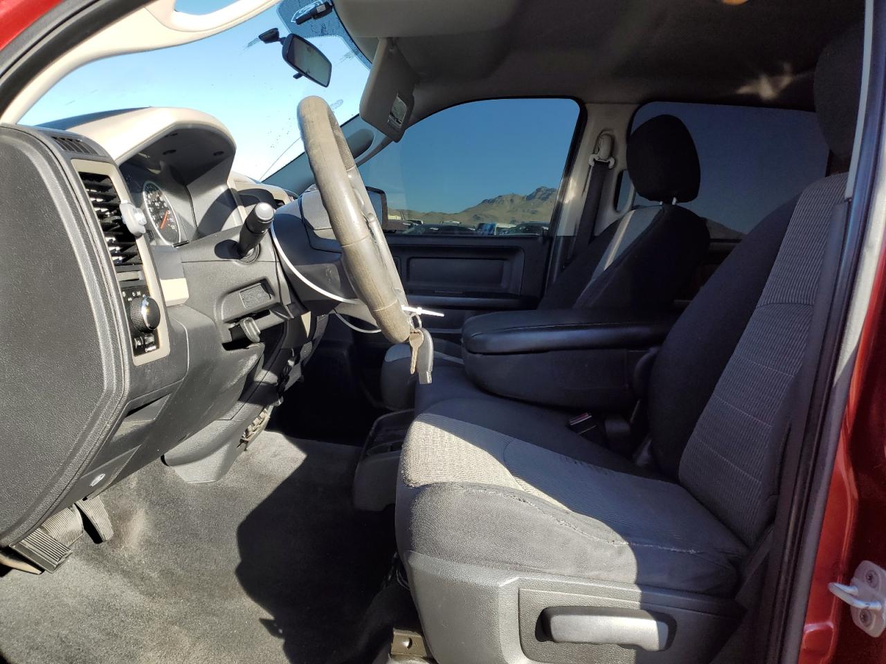 2010 Dodge RAM - Image 7