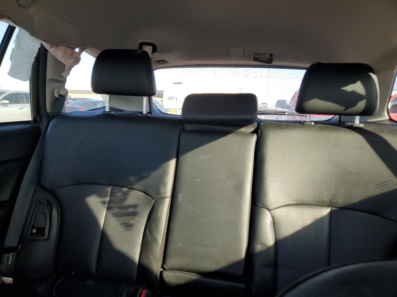 2014 Subaru Outback - Image 10