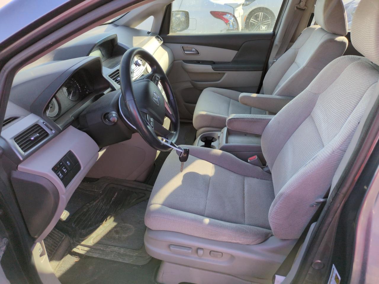 2011 Honda Odyssey - Image 7