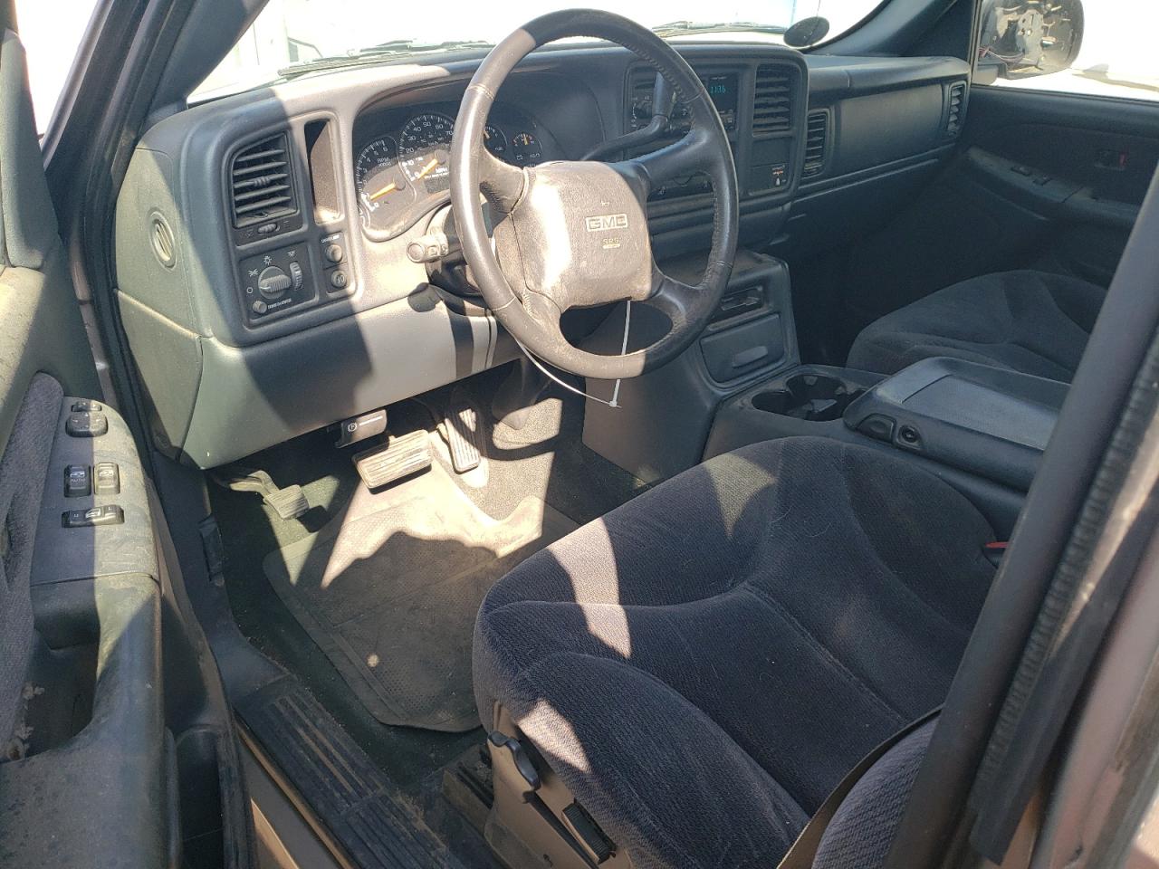 2000 GMC New Sierra C1500 VIN: 1GTEC19T1YZ181889 Lot: 89095505