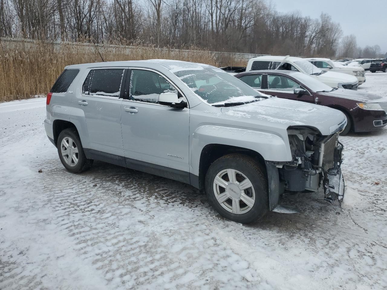 2016 GMC Terrain - Image 4