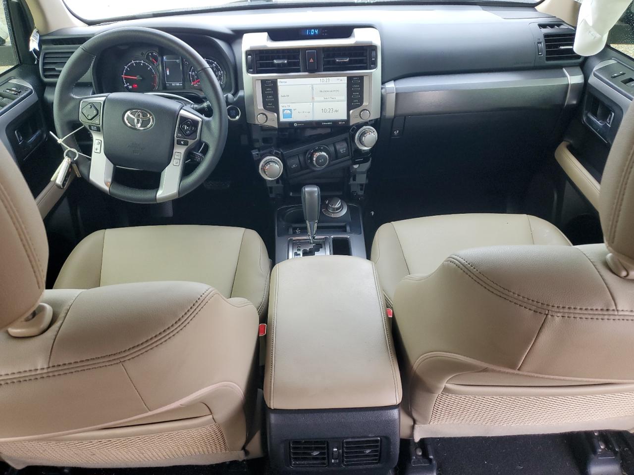 2020 Toyota 4Runner - Image 8