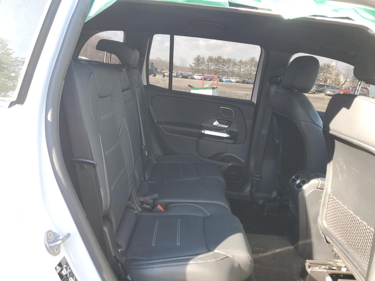 2021 Mercedes-Benz GLB - Image 12