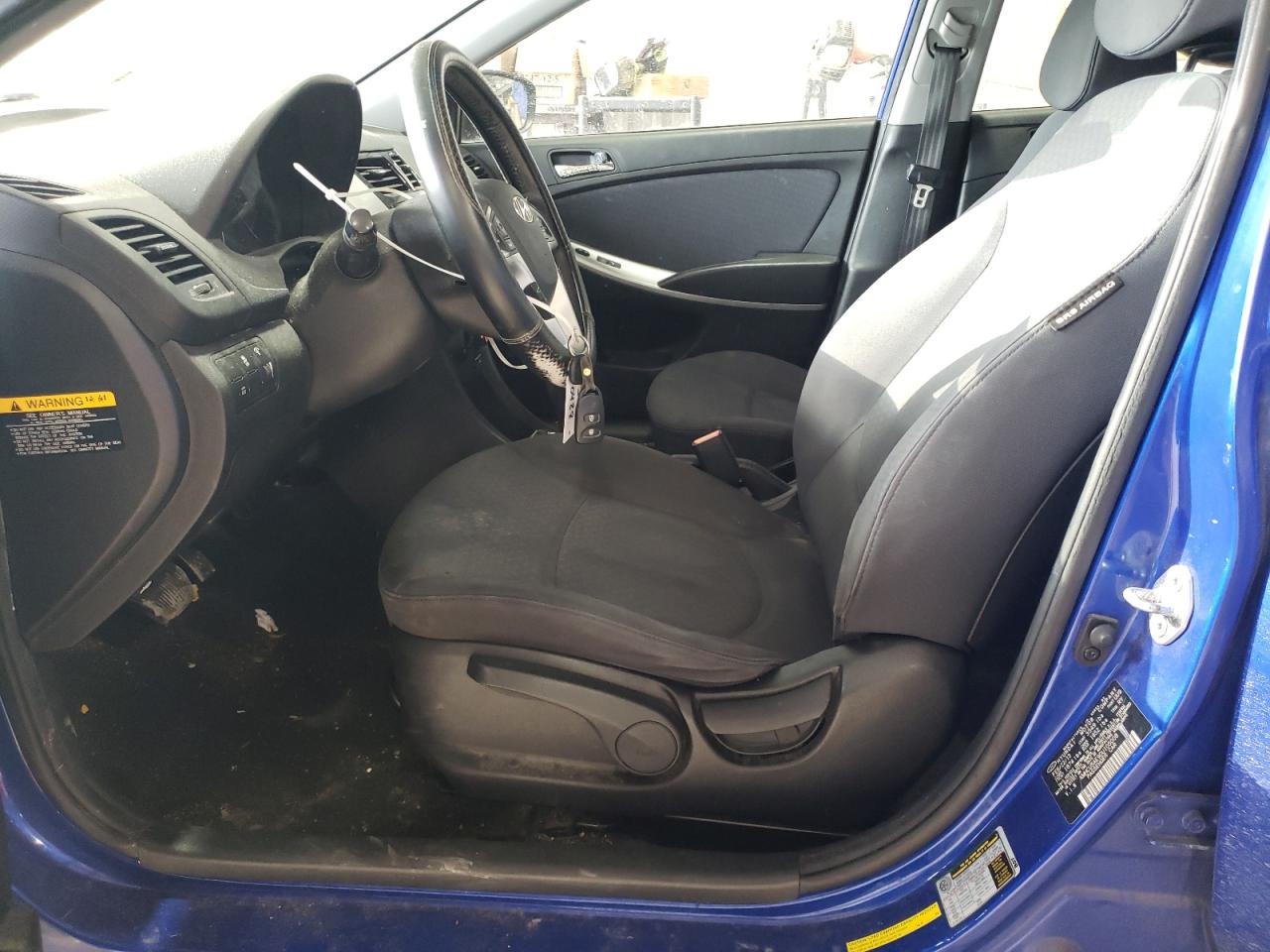 2013 Hyundai Accent - Image 7