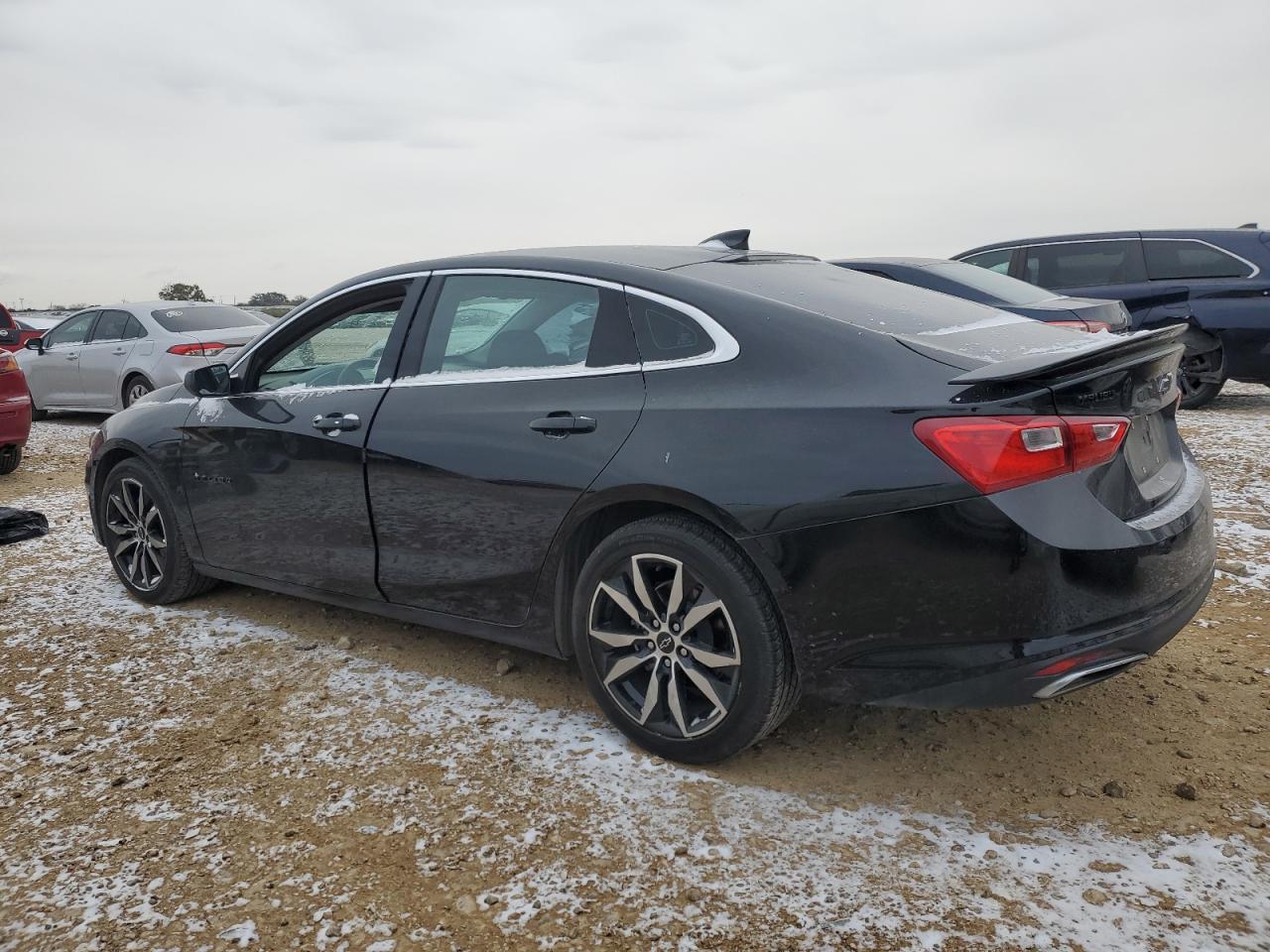 2022 Chevrolet Malibu - Image 2