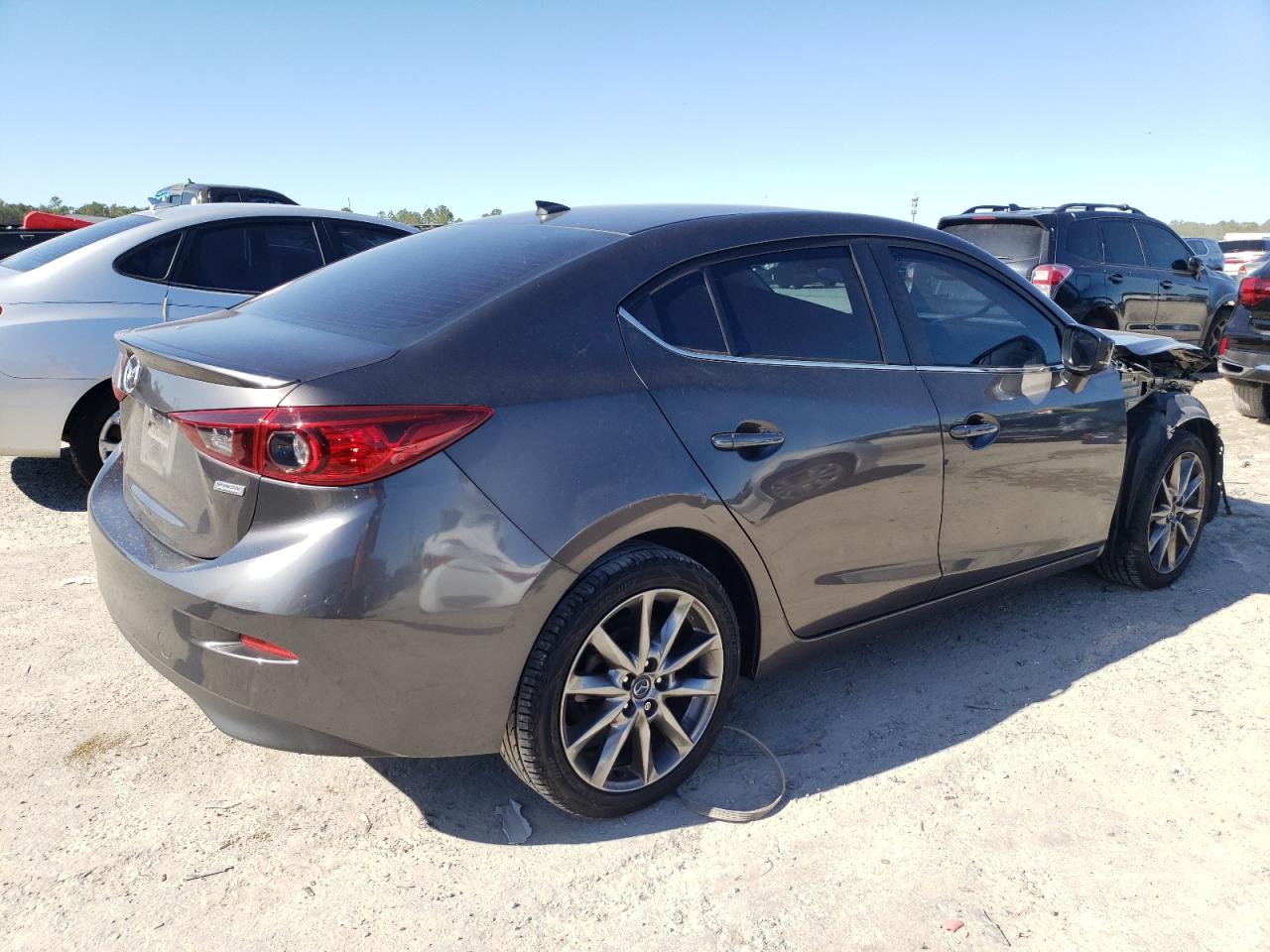 2018 Mazda 3 - Image 3