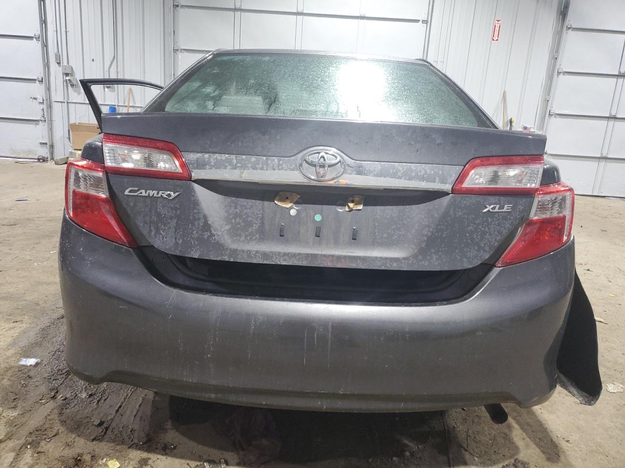 2012 Toyota Camry - Image 6