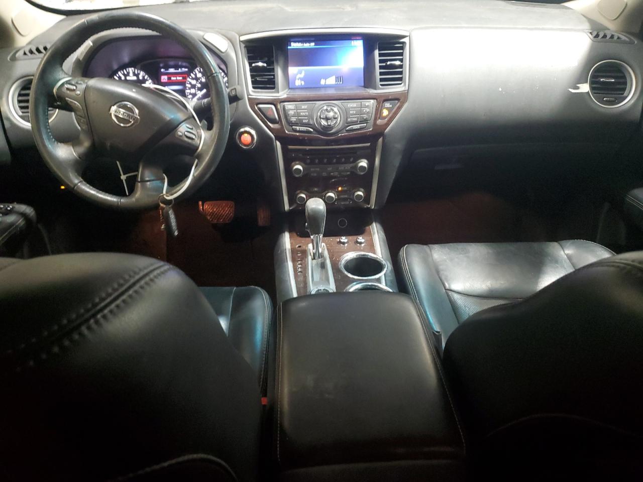 2015 Nissan Pathfinder - Image 8