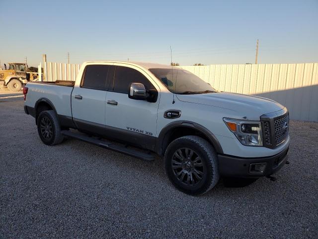  NISSAN TITAN 2017 Белый
