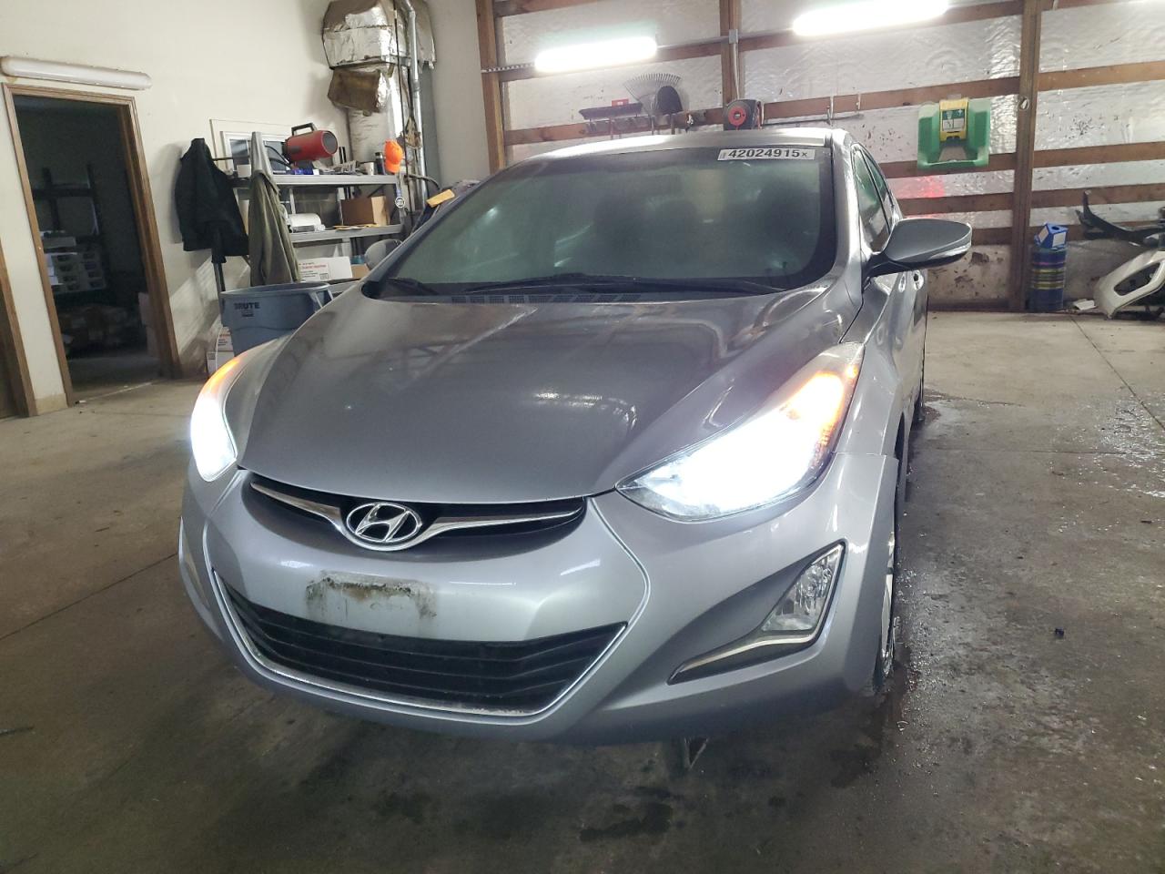 2016 Hyundai Elantra - Image 5