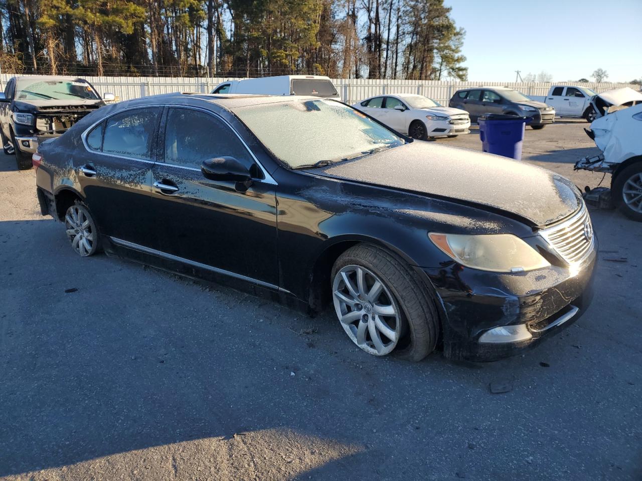 2009 Lexus LS - Image 4