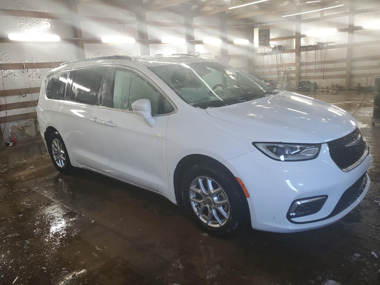 2022 Chrysler Pacifica - Image 4