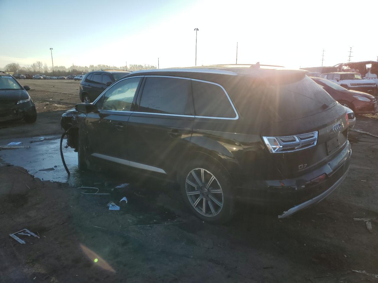 2017 Audi Q7 - Image 2