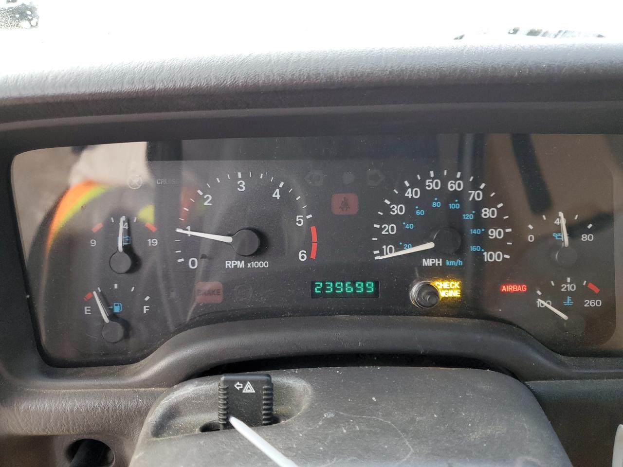 1997 Jeep Grand Cherokee - Image 9