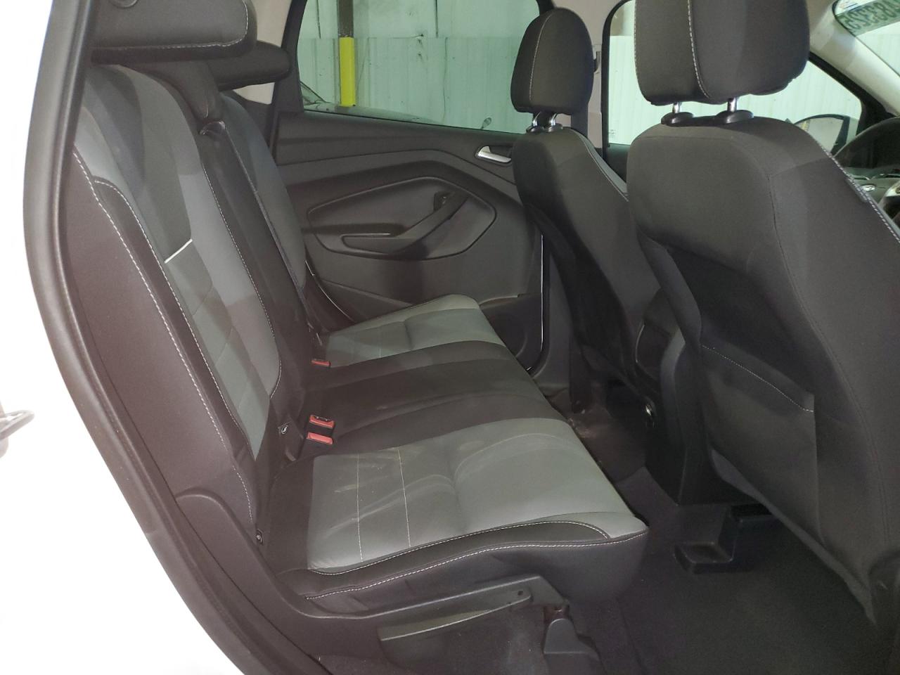 2015 Ford Escape - Image 11