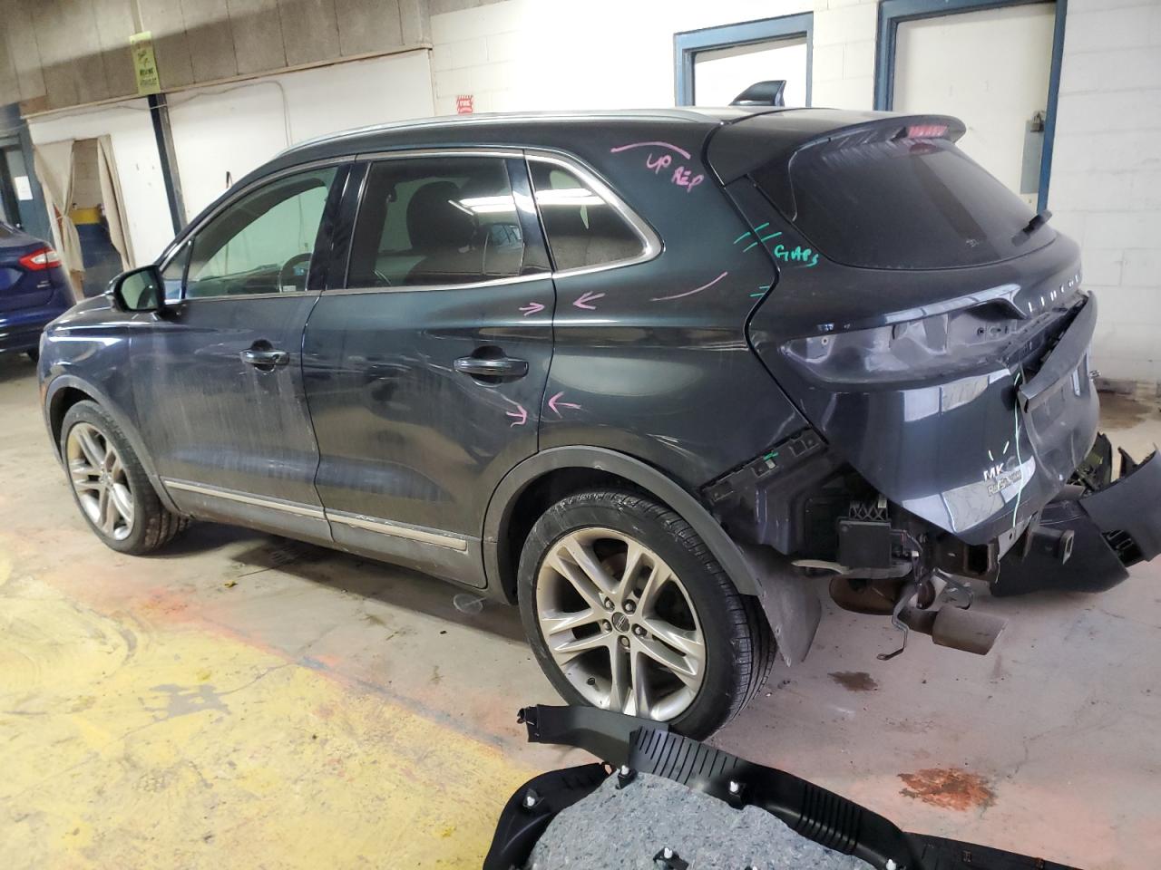 2015 Lincoln MKZ - Image 2