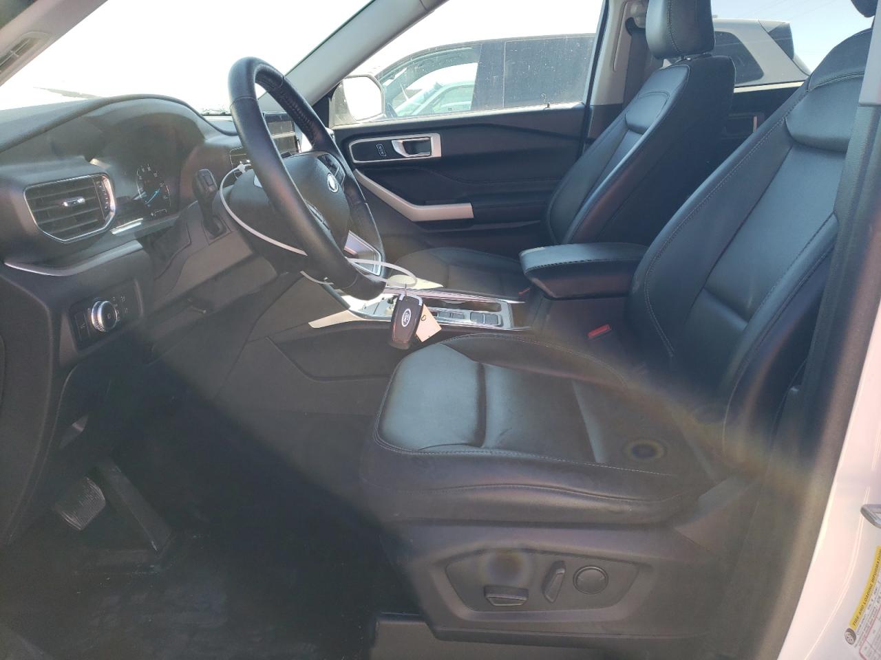 2022 Ford Explorer - Image 7