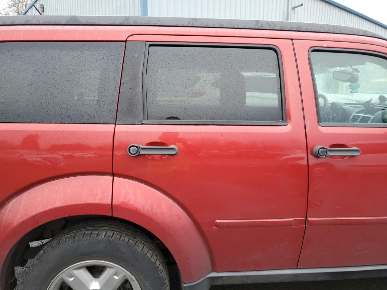 2009 Dodge Nitro - Image 12
