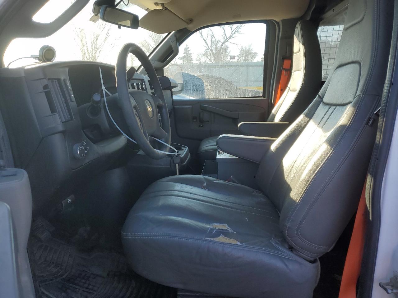2018 Chevrolet Express G2500 VIN: 1GCWGAFP1J1183498 Lot: 88059405