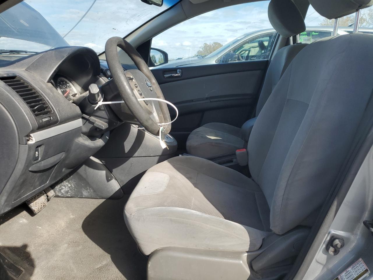 2012 Nissan Sentra - Image 7