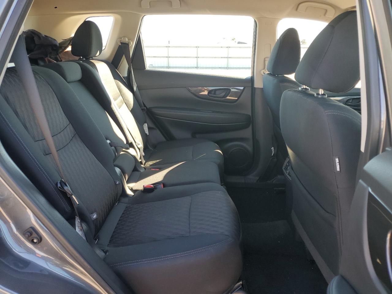 2019 Nissan Rogue - Image 11