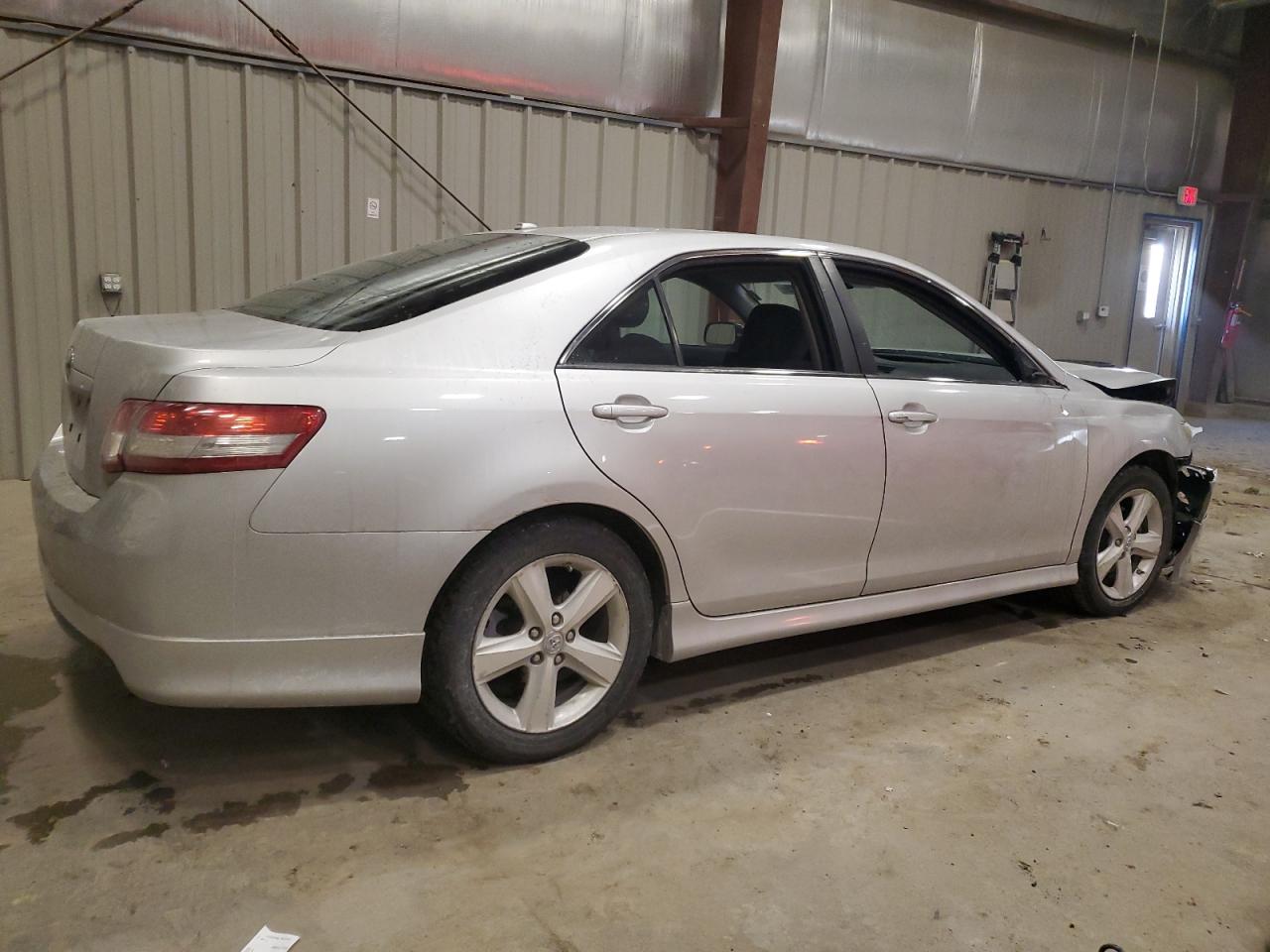 2011 Toyota Camry - Image 3