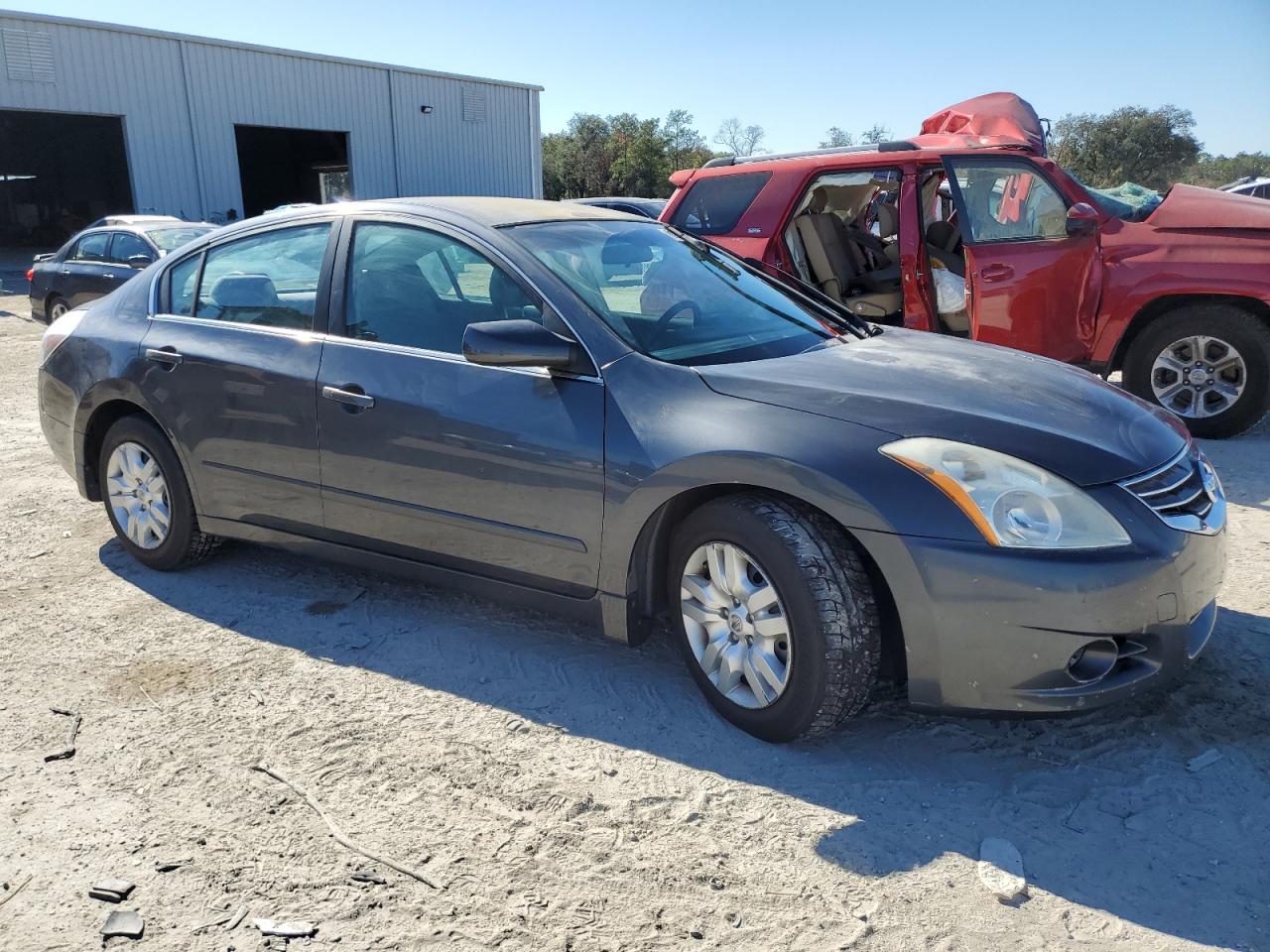 2010 Nissan Altima - Image 4