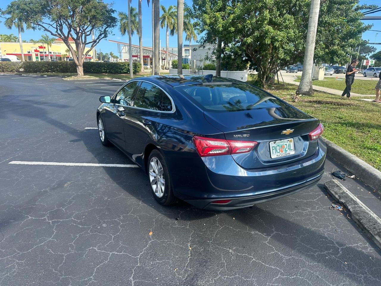 2020 Chevrolet Malibu - Image 3