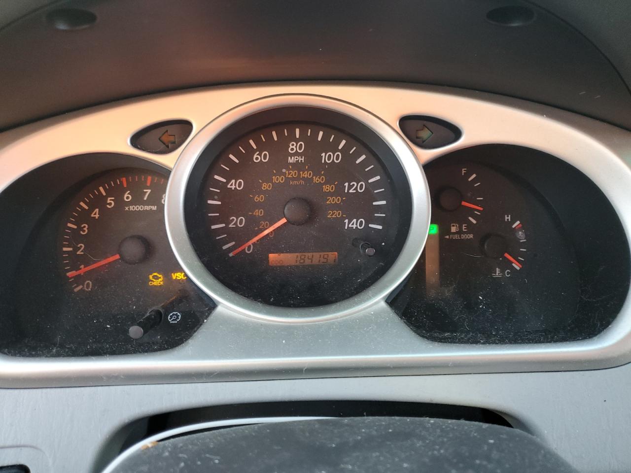 2004 Toyota Highlander - Image 9